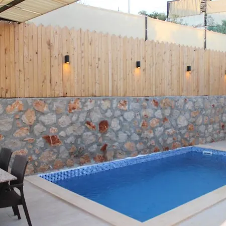 Villa Vera 2 *